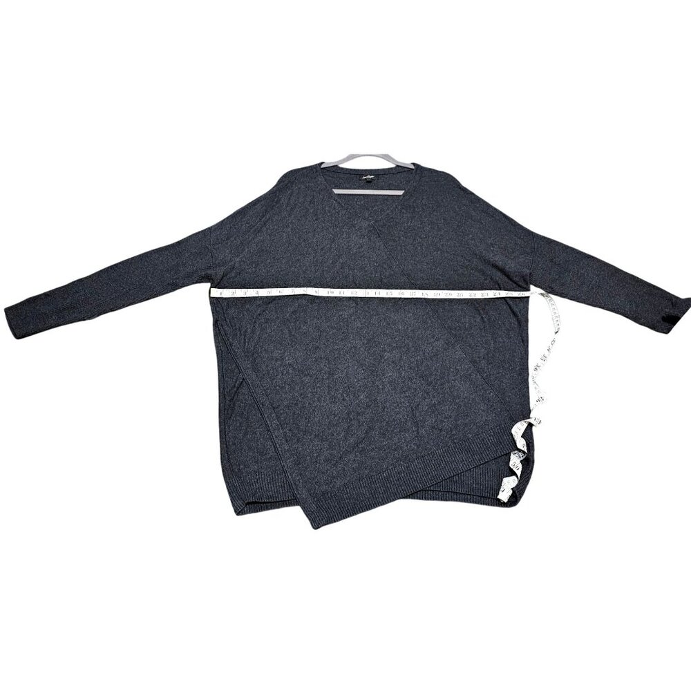 Lord & Taylor Womens XL Dark Gray V-Neck Long Sleeve Knit Sweater - Picture 11 of 11